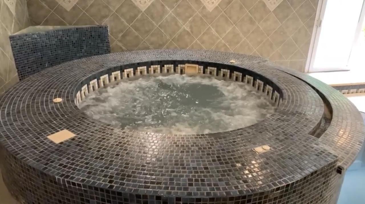 La Grignotiere Lodge & Spa Crecy-la-Chapelle Εξωτερικό φωτογραφία